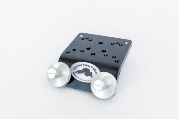 Lund 42° SportTrak Mount